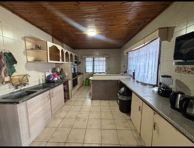 4 BEDROOM HOUSE FOR SALE IN MARAISBURG